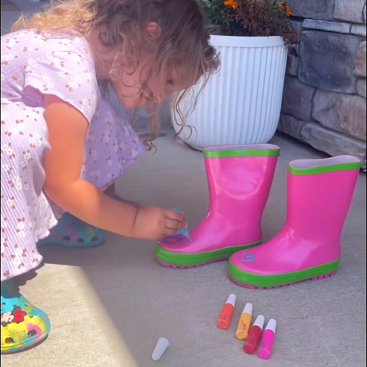 Little Pals Paint Your Own Wellies Rain Boots, Pink with Green Trim, Kids US Size 9.5
