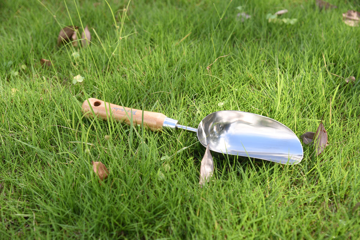 Garden Tidy Tray-Green w/Stainless Steel Transplanter &amp; Scoop w/Bamboo Handles - Garden Your Way 