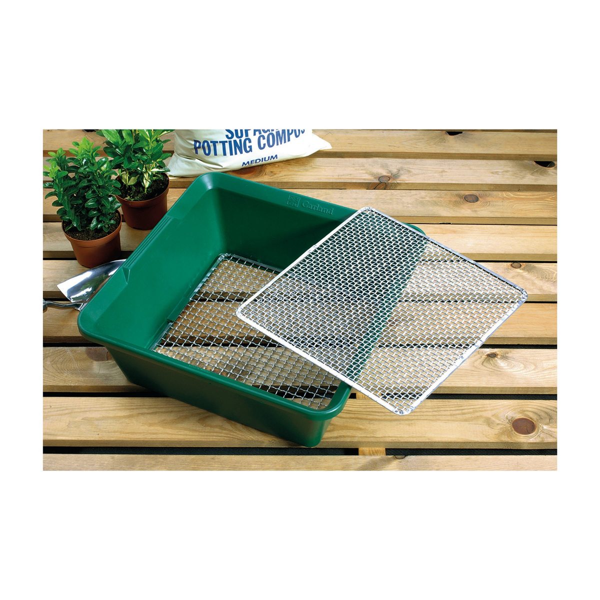 2 in 1 garden sieve with interchangeable screens for soil and compost sifting.